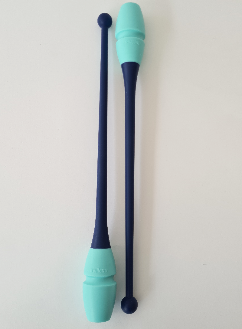 Mazas de gimnasia rítmica engarzables azul oscuro y menta para entrenamiento y competición.