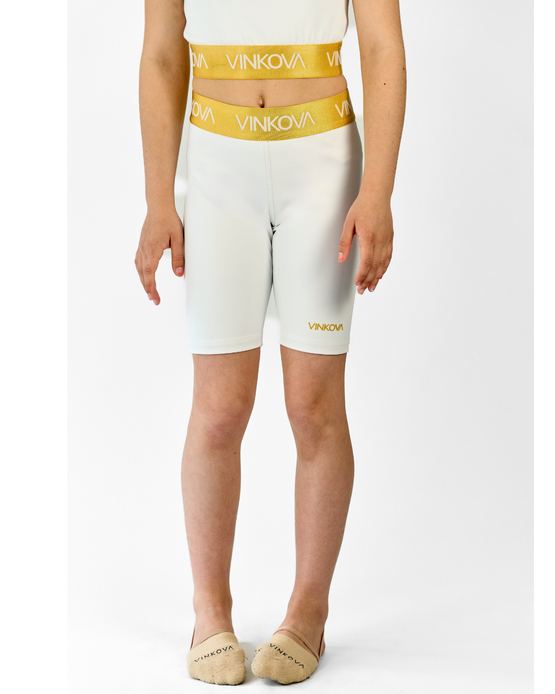 Weiße Gymnastik-Short Vinkova mit Band