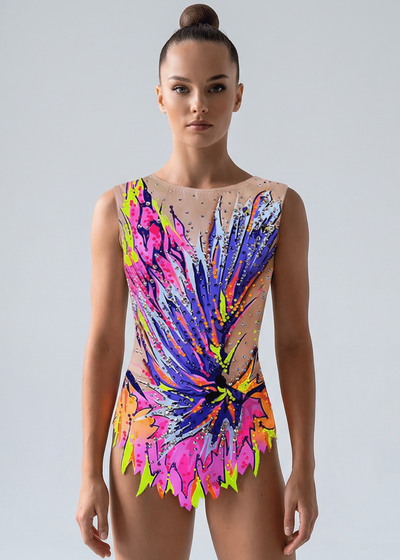 RSG-Anzug mit transluzenter Basis und Neon-Explosion in Rosa, Lila und Blau mit glänzenden Schmucksteinen.
Transluzenter RSG-Anzug mit Neon-Farbverläufen in Rosa, Lila und Gelb, Schmucksteindetails und dynamischem abstraktem Frontdesign.
Transluzenter RSG-Anzug mit durchgehendem abstraktem Neon-Multicolor-Design und verteilten Schmucksteinen, die einen leuchtenden Effekt am Rücken erzeugen.