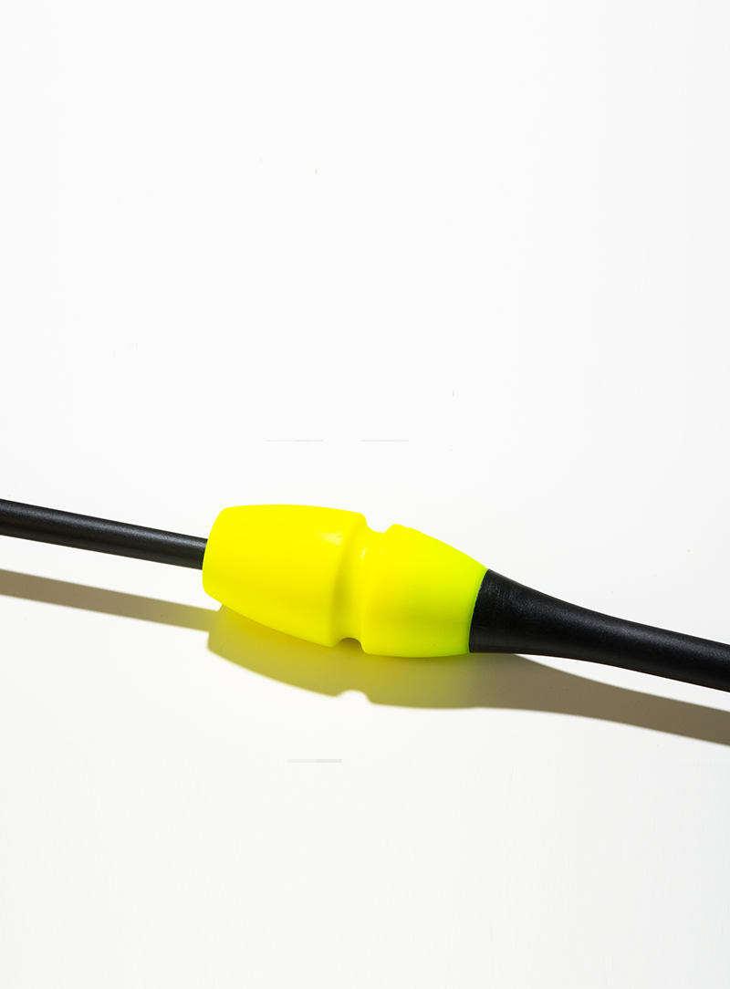 Mazas de gimnasia rítmica bicolor amarillo flúor y negro engarzables