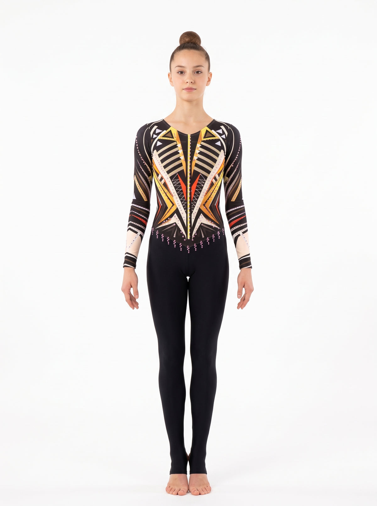 Langer RSG-Anzug Survivor von vorne: goldene, beige und rote Geometrie auf Schwarz, zwei lange Ärmel und lange schwarze Beine.