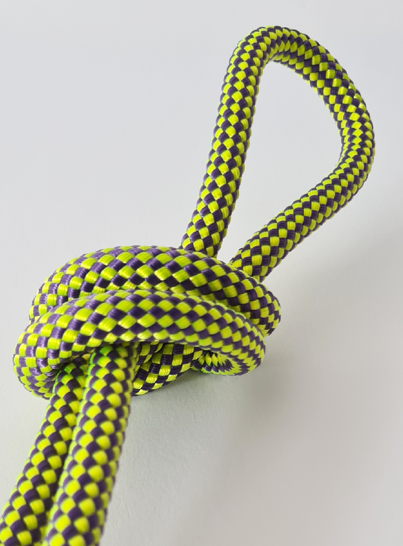 Cuerda de gimnasia rítmica multicolor trenzada homologada FIG para gimnastas de nivel avanzado.