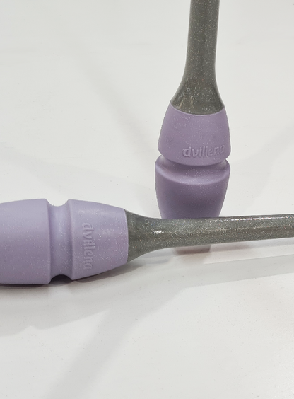 Mazas rítmica Dvillena & Vinkova gris brillo y lila engarzables