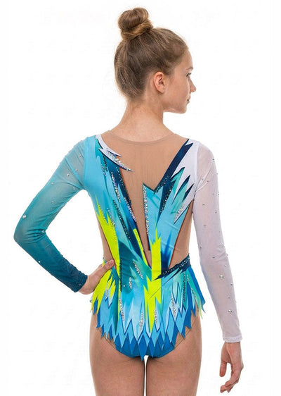 Maillot profesional de gimnasia rítmica con manga larga asimétrica en blanco y azul.