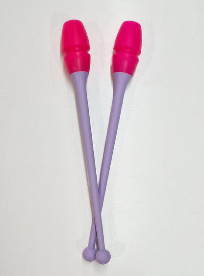 Mazas de gimnasia rítmica engarzables lila y rosa fucsia para competición.